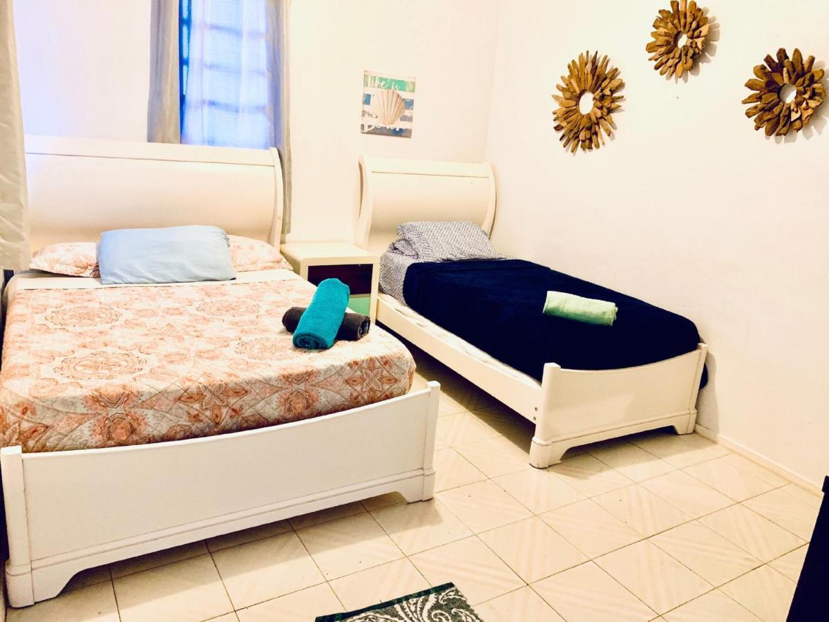 Coastal Express Inn & Suites #1 At 681 Ocean Drive Islote Habitación foto